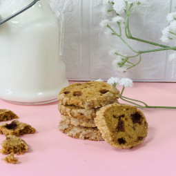 Biscuits diamants caramel au beurre salé fabriqués artisanalement par la biscuiterie Les Manottes à Sainte-Colombe en France